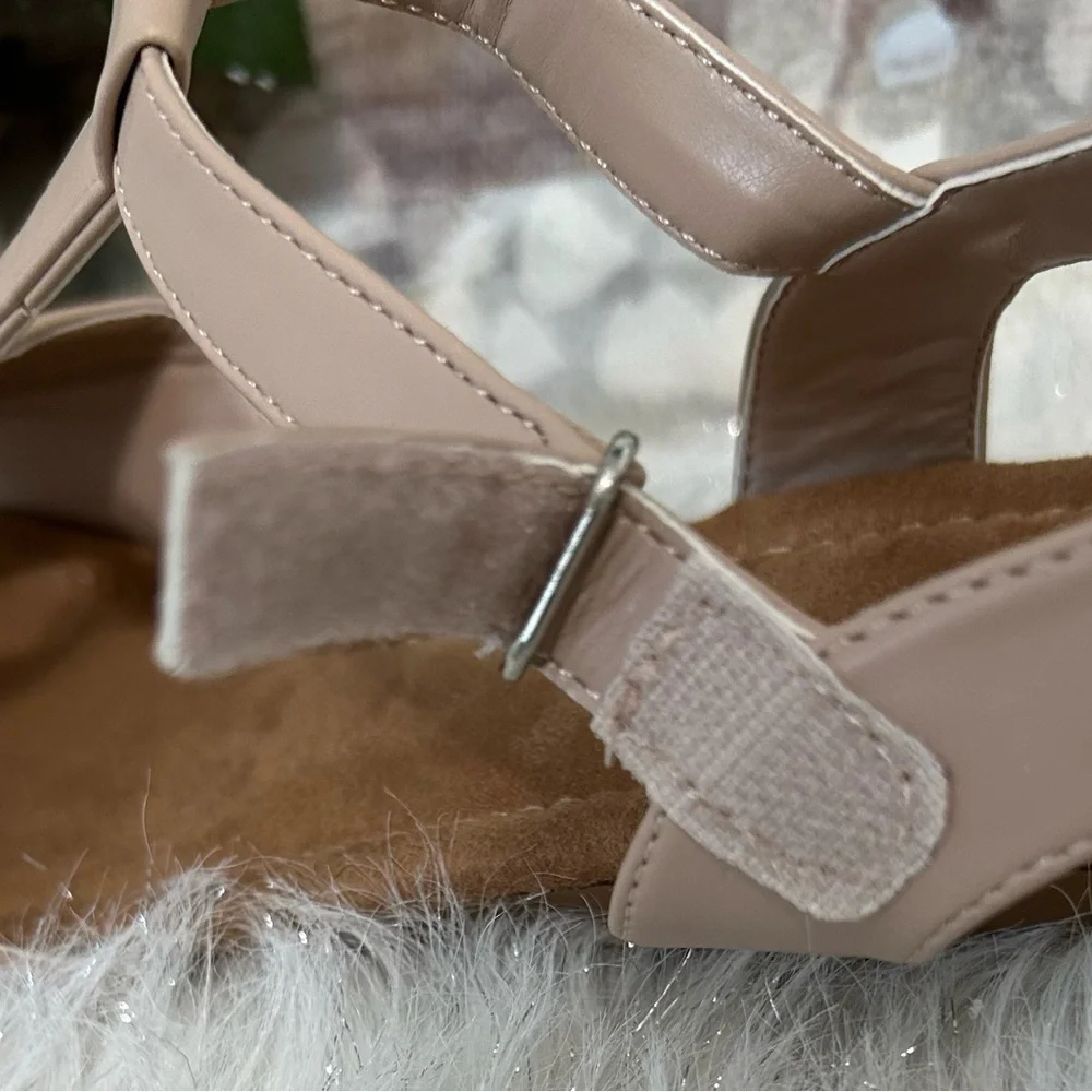 Impo Blush Tan T-Strap Sandals with Silver Ring - Picture 5 of 8